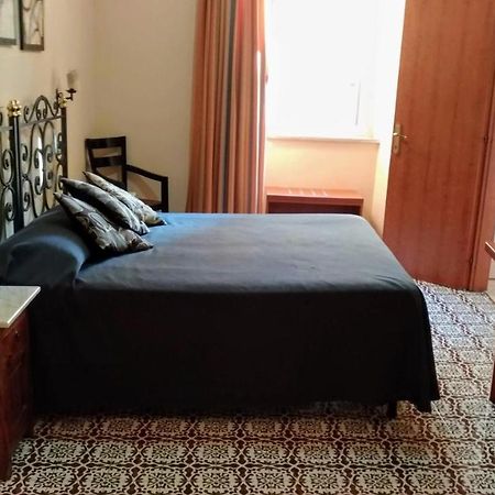 Nicolas Inn Рим Екстериор снимка