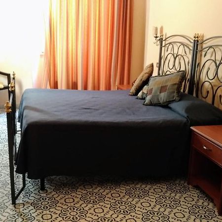 Nicolas Inn Рим Екстериор снимка