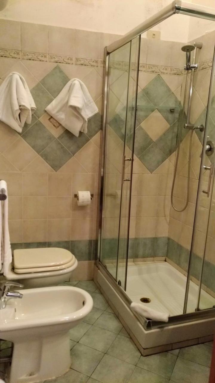 Nicolas Inn Рим Екстериор снимка