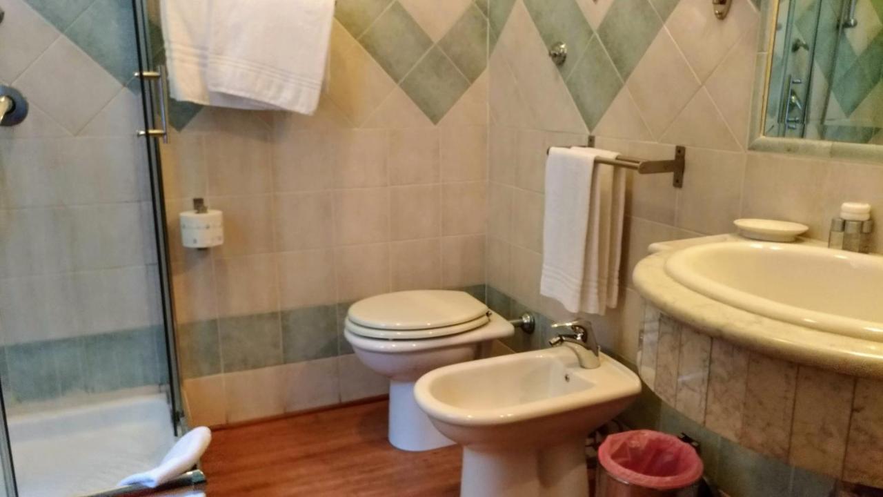 Nicolas Inn Рим Екстериор снимка