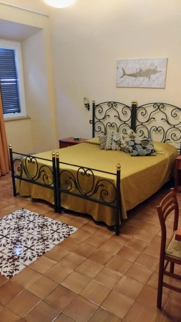 Nicolas Inn Рим Екстериор снимка